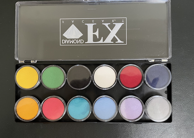 12 Colour 10gram Essential/Pastel Palette